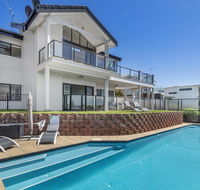 Above and Beyond - Beautiful Home with Pool - Tweed Heads Accommodation