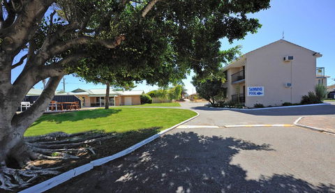 Abrolhos Reef Lodge - Tweed Heads Accommodation 2