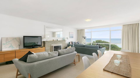 ABSOLUTE BEACHFRONT - FRANKSTON - Tweed Heads Accommodation 0