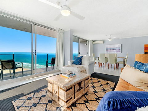 Absolute Beachfront In The Heart Of Surfers Paradi - Tweed Heads Accommodation 0