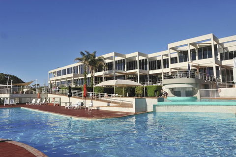 Absolute Beachfront Opal Cove Resort - Tweed Heads Accommodation 1