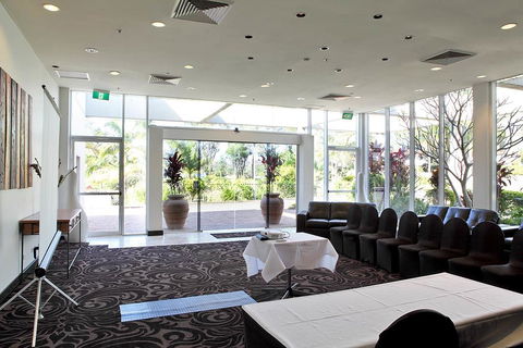 Absolute Beachfront Opal Cove Resort - Tweed Heads Accommodation 2