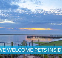 Absolute Water Frontage w/ Jetty  Boat Ramp - Tweed Heads Accommodation