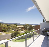 Acacia 2 - Luxurious Holiday Townhouse - Tweed Heads Accommodation