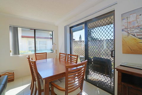 Acacia Kingscliff Town Holiday Apartment - Tweed Heads Accommodation 2