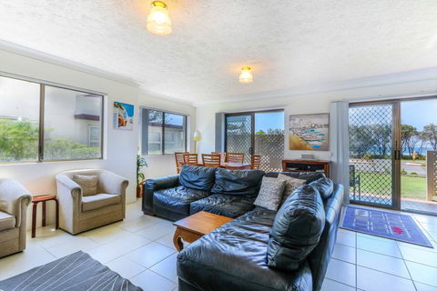 Acacia Kingscliff Town Holiday Apartment - Tweed Heads Accommodation 1