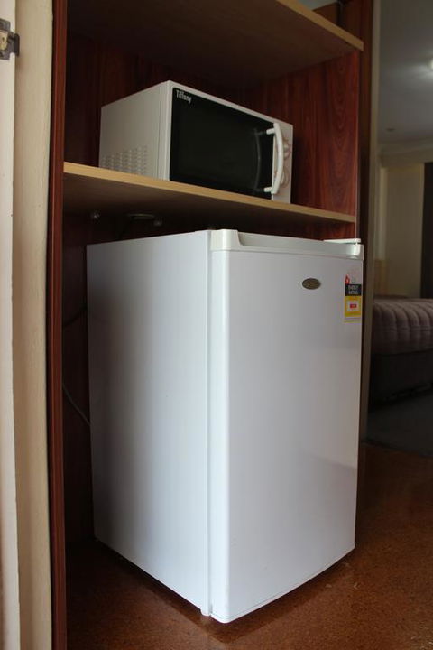 Acacia Motor Inn - Tweed Heads Accommodation 3
