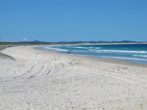 Across The Road From The Beach! - Tweed Heads Accommodation 3