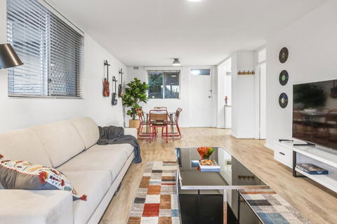 EAST4 - Vintage Vibes East Freo 2B 1BA - Tweed Heads Accommodation 2