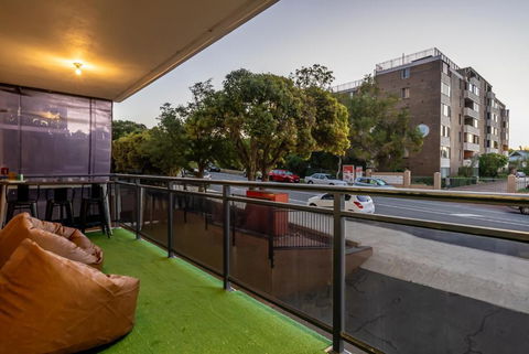EAST4 - Vintage Vibes East Freo 2B 1BA - Tweed Heads Accommodation 3