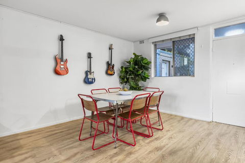 EAST4 - Vintage Vibes East Freo 2B 1BA - Tweed Heads Accommodation 4