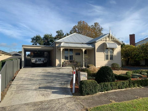 Elmsford Cottage - Tweed Heads Accommodation 0