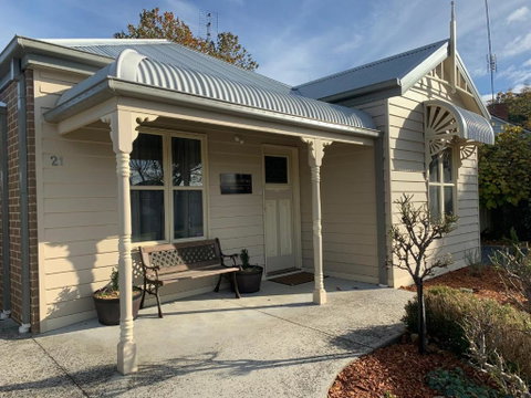 Elmsford Cottage - Tweed Heads Accommodation 1
