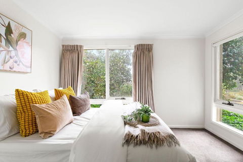 Enjoy Nature At Modern Diamond Creek Farmhouse - Tweed Heads Accommodation 1