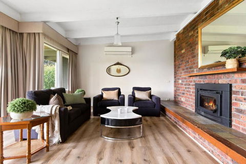 Enjoy Nature At Modern Diamond Creek Farmhouse - Tweed Heads Accommodation 2