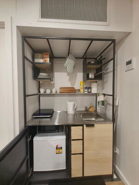 Entire Studio Apartment - Self Check-in - Tweed Heads Accommodation 3