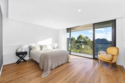 Exquisite Home With Pool & National Park Views - Tweed Heads Accommodation 3