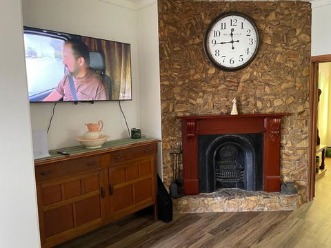 Florence Lodge - Tweed Heads Accommodation 3