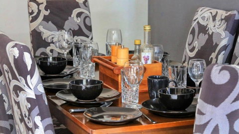 Fossickers Den Dugout Accommodation - Tweed Heads Accommodation 4