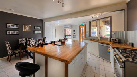 Fossickers Den Dugout Accommodation - Tweed Heads Accommodation 2