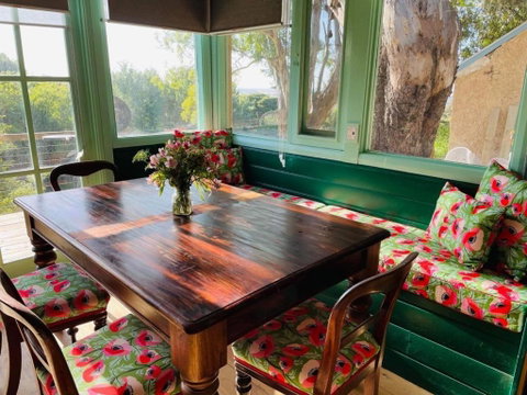 Galway Cottage - Tweed Heads Accommodation 3