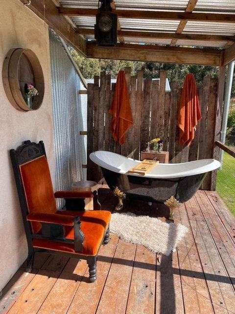 Galway Cottage - Tweed Heads Accommodation 2
