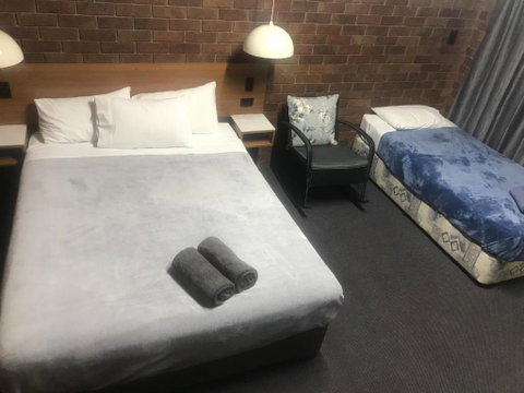 Golden West Motor Inn - Tweed Heads Accommodation 4
