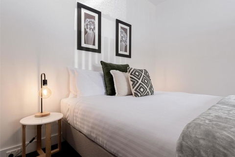 Gorgeous On Gleadow: The Twin - Tweed Heads Accommodation 1