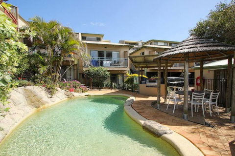 GORGEOUS STUDIO + 100M TO BEACH + POOL - Tweed Heads Accommodation 3