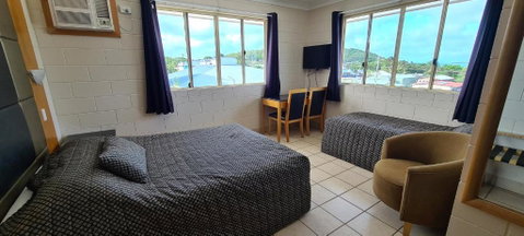 Grand Hotel - Tweed Heads Accommodation 0