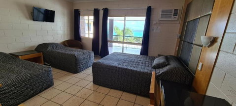 Grand Hotel - Tweed Heads Accommodation 1