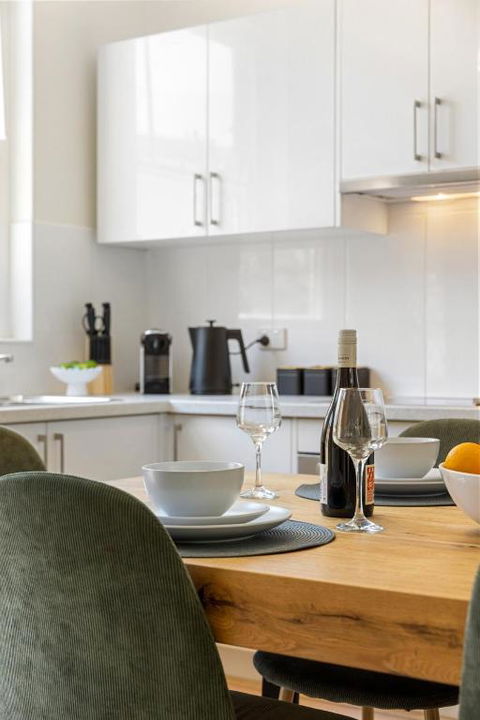 Hacienda In Henley - 2BR, Wi-Fi, Workspace - Tweed Heads Accommodation 1