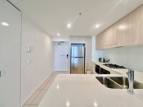 Hamilton Riverside Luxury Apartment W Carpark - Tweed Heads Accommodation 1