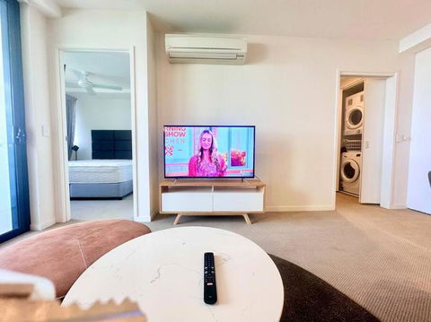 Hamilton Riverside Luxury Apartment W Carpark - Tweed Heads Accommodation 2