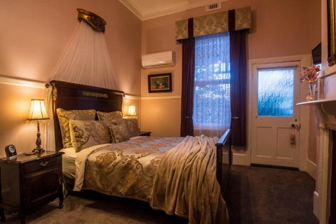 Heytesbury House - Tweed Heads Accommodation 1