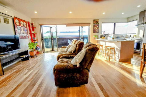 Hideaway By The Bay - Tweed Heads Accommodation 2