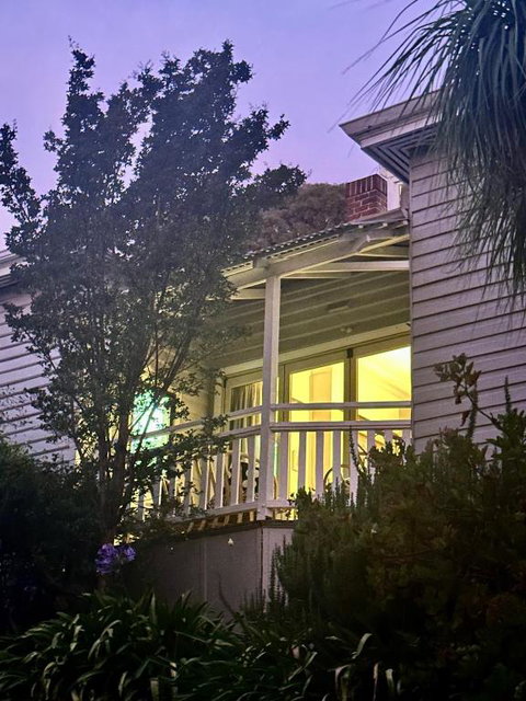 Hilltop Cottage - Tweed Heads Accommodation 2