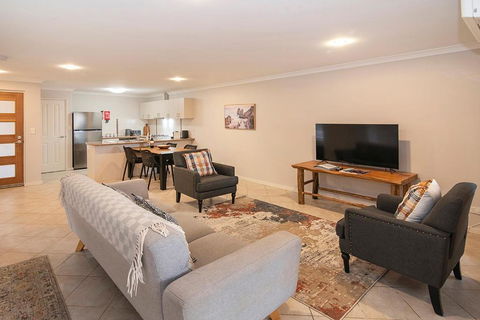 HME Collection - Tweed Heads Accommodation 3