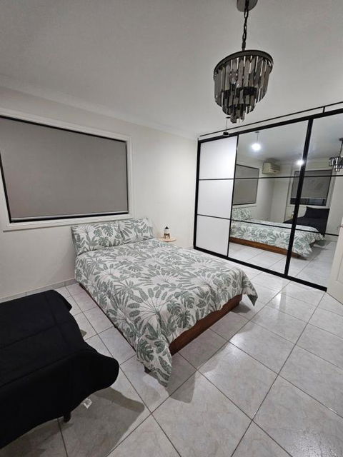 Home Is Where The Heart Is. Spacious 5 Bedroom 2 Storey Home. - Tweed Heads Accommodation 1