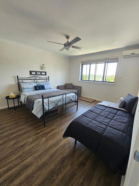 Home Is Where The Heart Is. Spacious 5 Bedroom 2 Storey Home. - Tweed Heads Accommodation 2