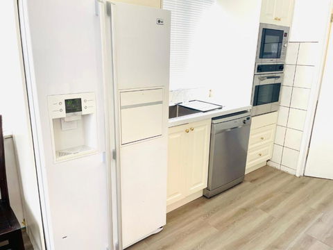 House In Thomastown - Tweed Heads Accommodation 2
