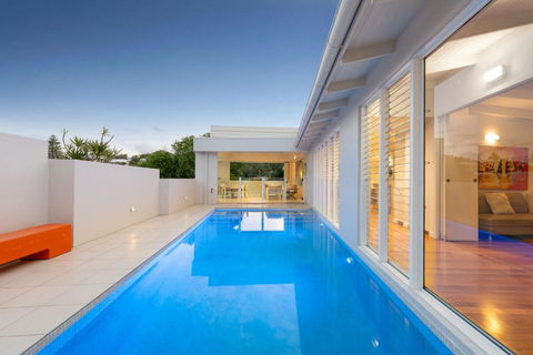 Iconic Noosa Beach House In McAnally Drive Sunshine Beach - Tweed Heads Accommodation 0