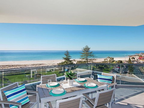 Iconic Apartments 704 - Tweed Heads Accommodation 0