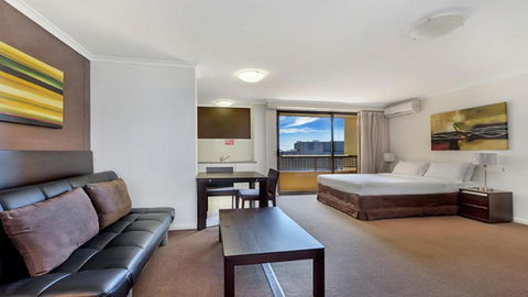 In The City Studio At College St - Tweed Heads Accommodation 2