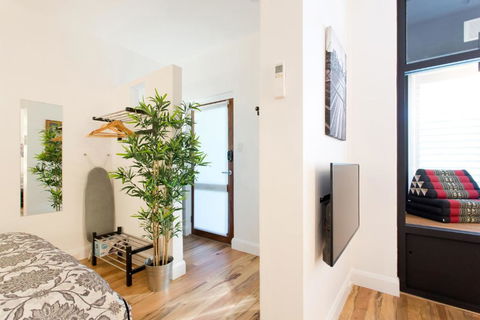 Industrial Central Apartment - Shop 8 - Tweed Heads Accommodation 3