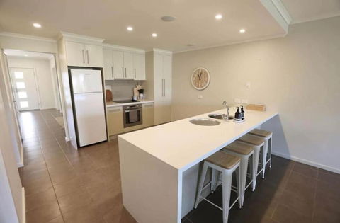 Iona Blue 3 Bedroom Townhouse 200m To Restaurants & Shops - Tweed Heads Accommodation 1
