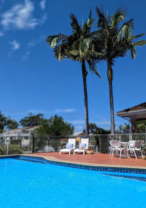 Island Palms Motor Inn - Tweed Heads Accommodation 0
