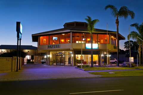 Admiral Motel Bunbury - Tweed Heads Accommodation 0