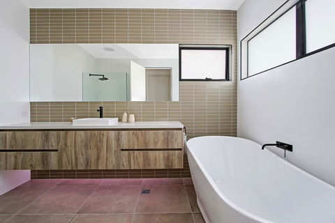 Adori Maloo - Bundalong - Tweed Heads Accommodation 1