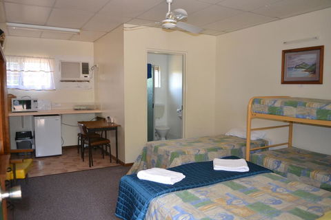 Affordable Gold City Motel - Tweed Heads Accommodation 2